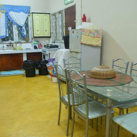 Teratak Ibunda Guest House Kota Bharu Exteriér fotografie