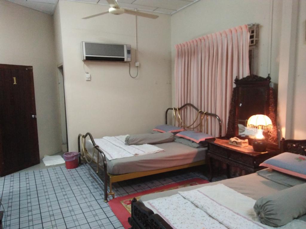 Teratak Ibunda Guest House Kota Bharu Exteriér fotografie